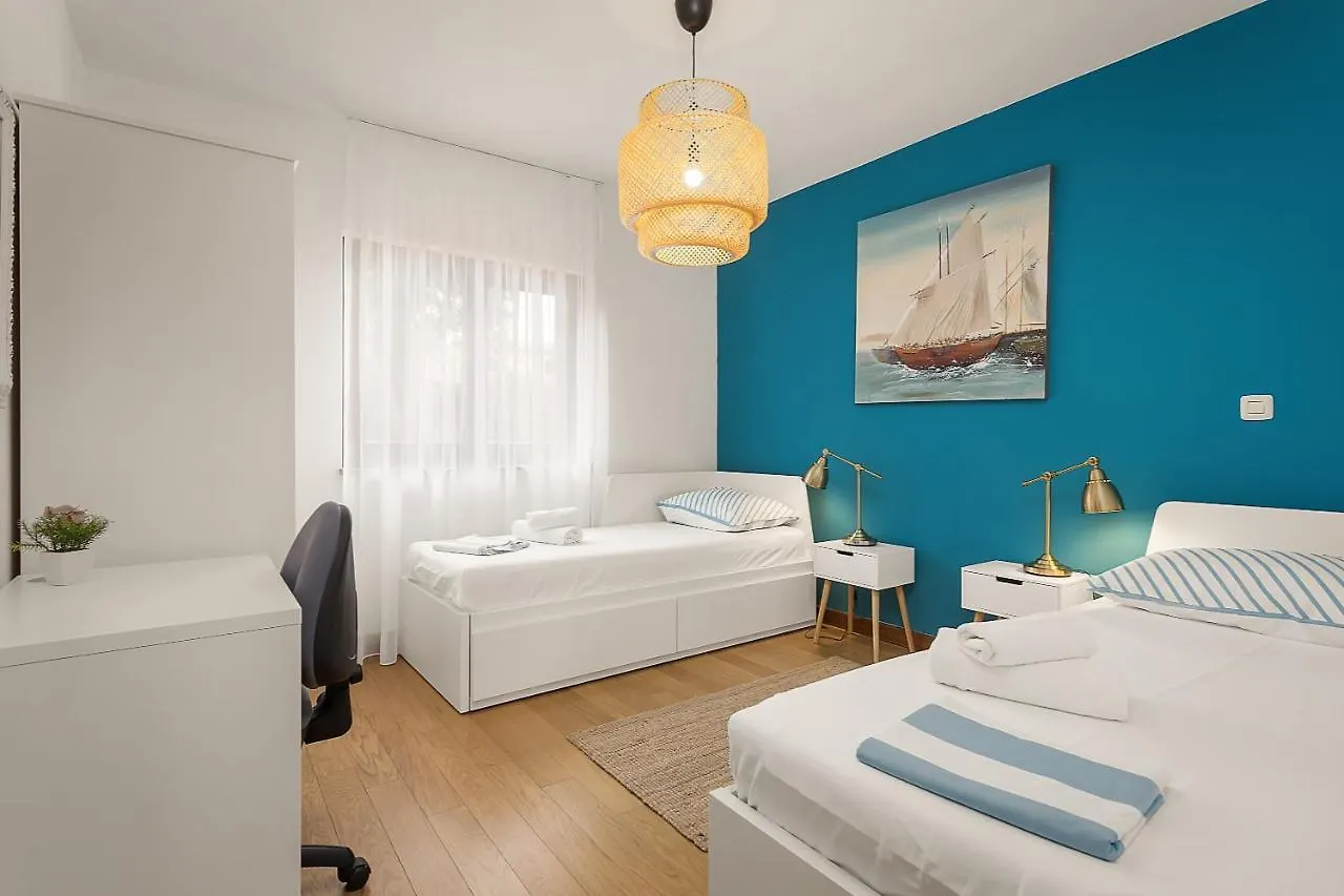 Apartments Cesare With Shared Pool Ližnjan Κροατία