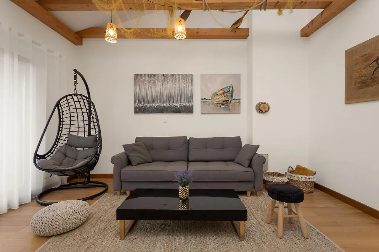 Apartments Cesare With Shared Pool Ližnjan Κροατία